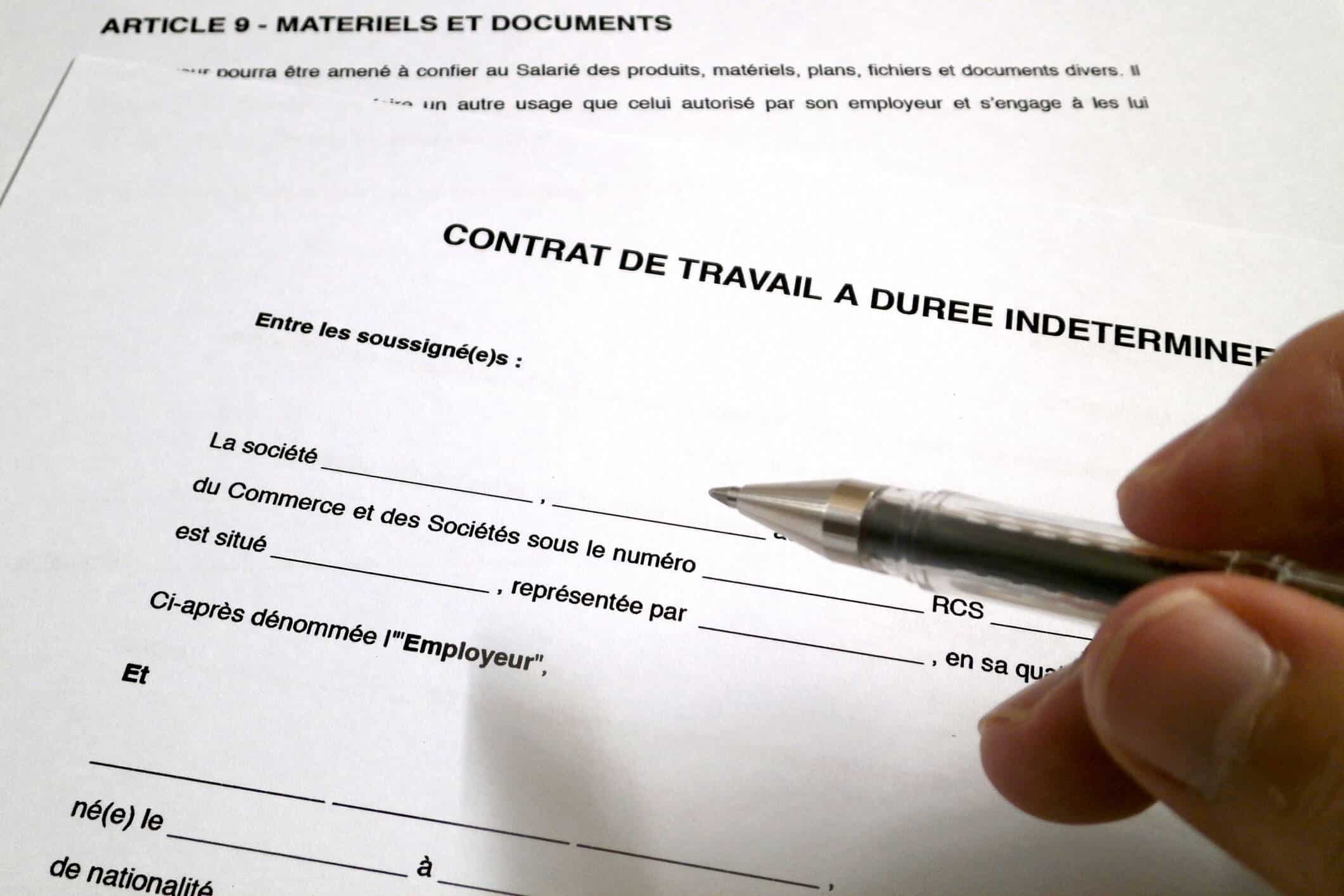 Recours abusif aux contrats précaires