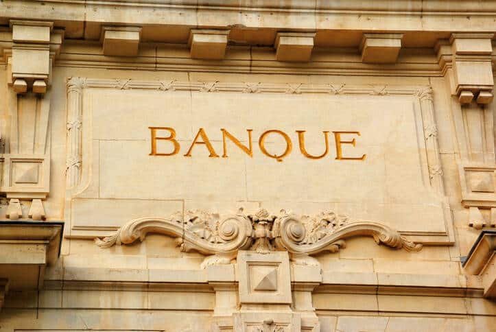 Alignement des droits des entreprises sur ceux des particuliers en matière bancaire