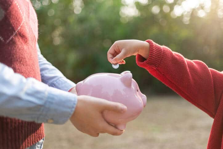 PLF 2027 : les exonérations des dons familiaux de sommes d&rsquo;argent temporairement favorisées